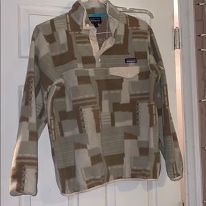 Patagonia pullover. Only worn once.